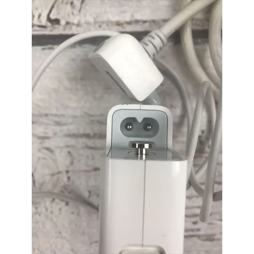 Genuine OEM‎ Apple A1374 45W Magsafe Power Adapter Good Shape Working
